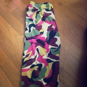 Agnes and Dora Camo leggings
